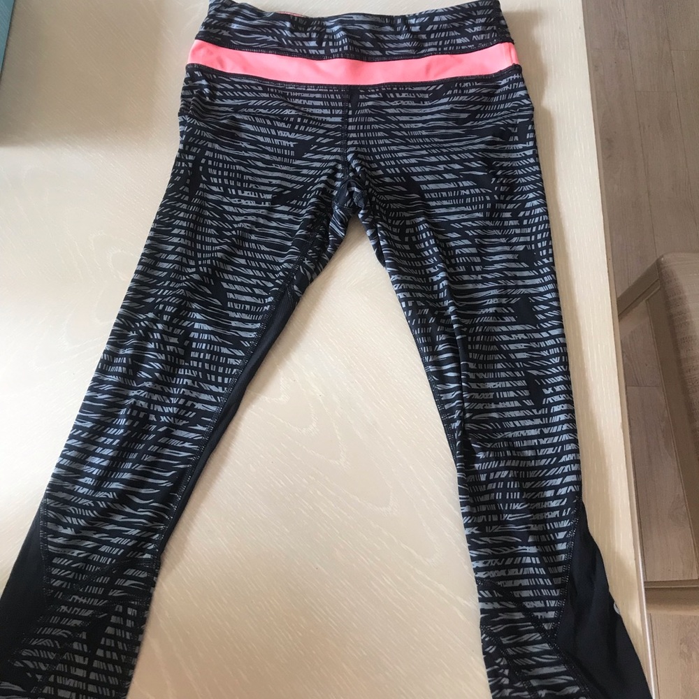 Lululemon cropped leggings